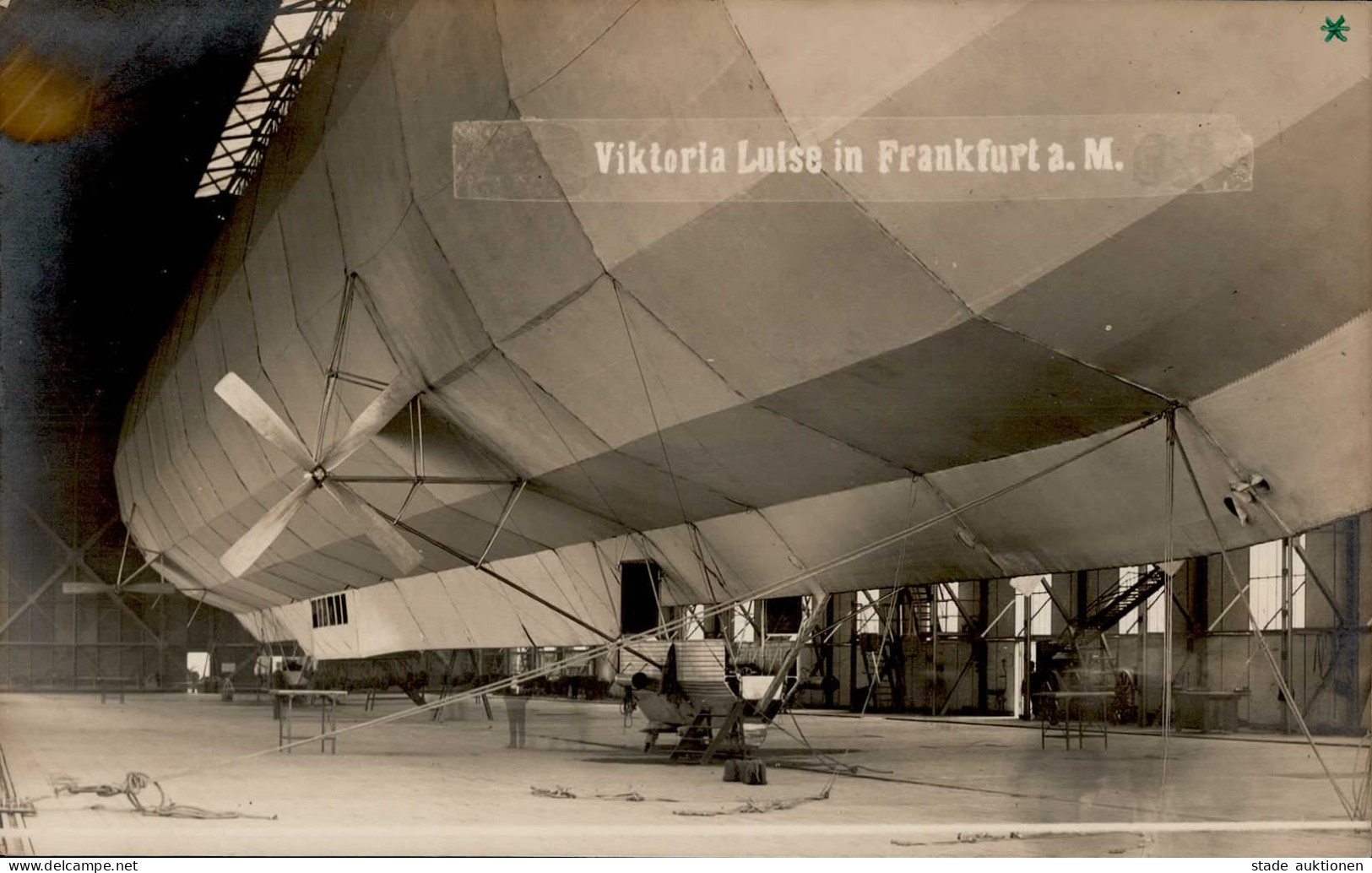 Zeppelin Frankfurt / Main Zeppelin Viktoria Luise In Der Luftschiffhalle I-II Dirigeable - Luchtschepen