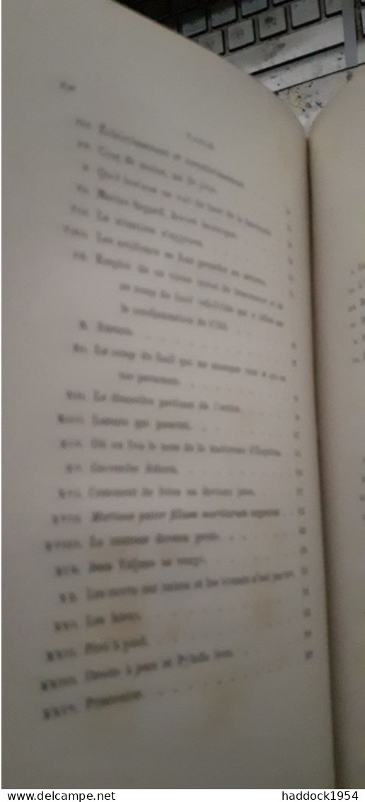 les misérables en 5 tomes pour les 10 volumes VICTOR HUGO pagnerre 1862