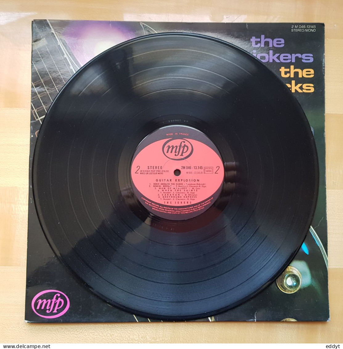 Disque Vinyle  " Guitar Explosion "  The Jokers / The Spotnicks -  TBE - Musicales