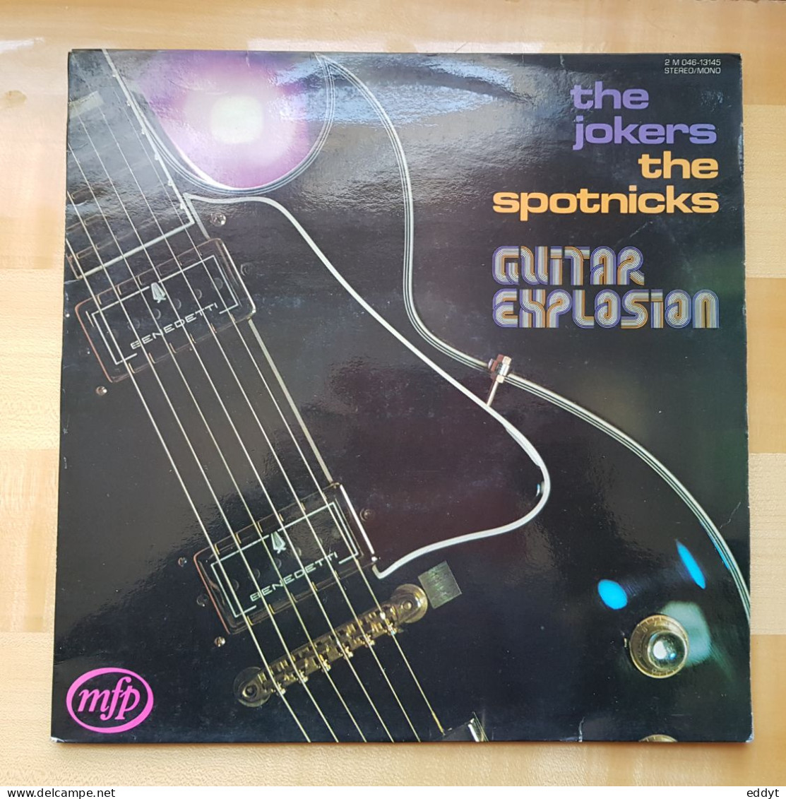 Disque Vinyle  " Guitar Explosion "  The Jokers / The Spotnicks -  TBE - Musicals