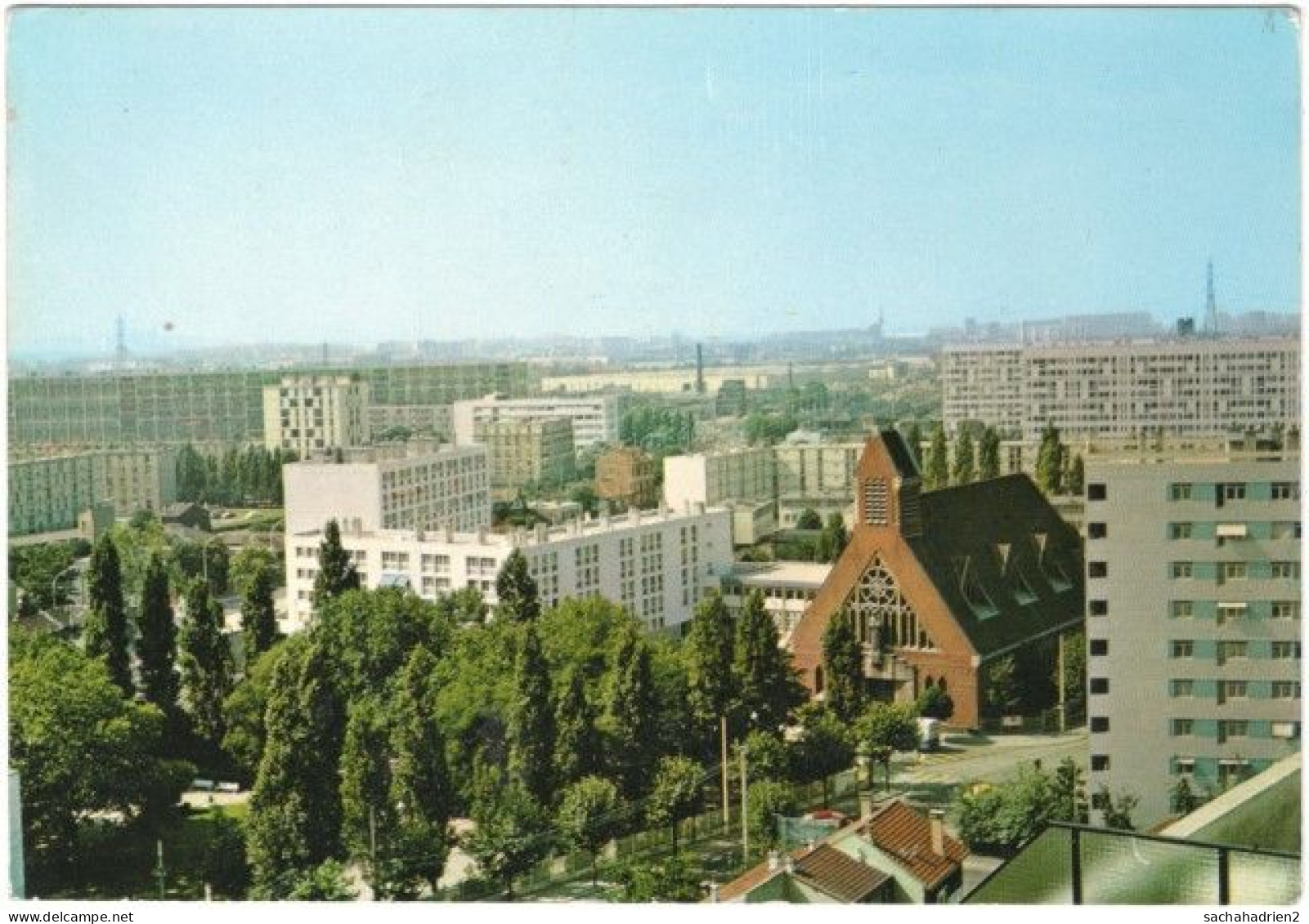 92. Gf. VILLENEUVE-LA-GARENNE. L'Eglise Saint-Joseph Et La Cité Paroissiale - Villeneuve La Garenne