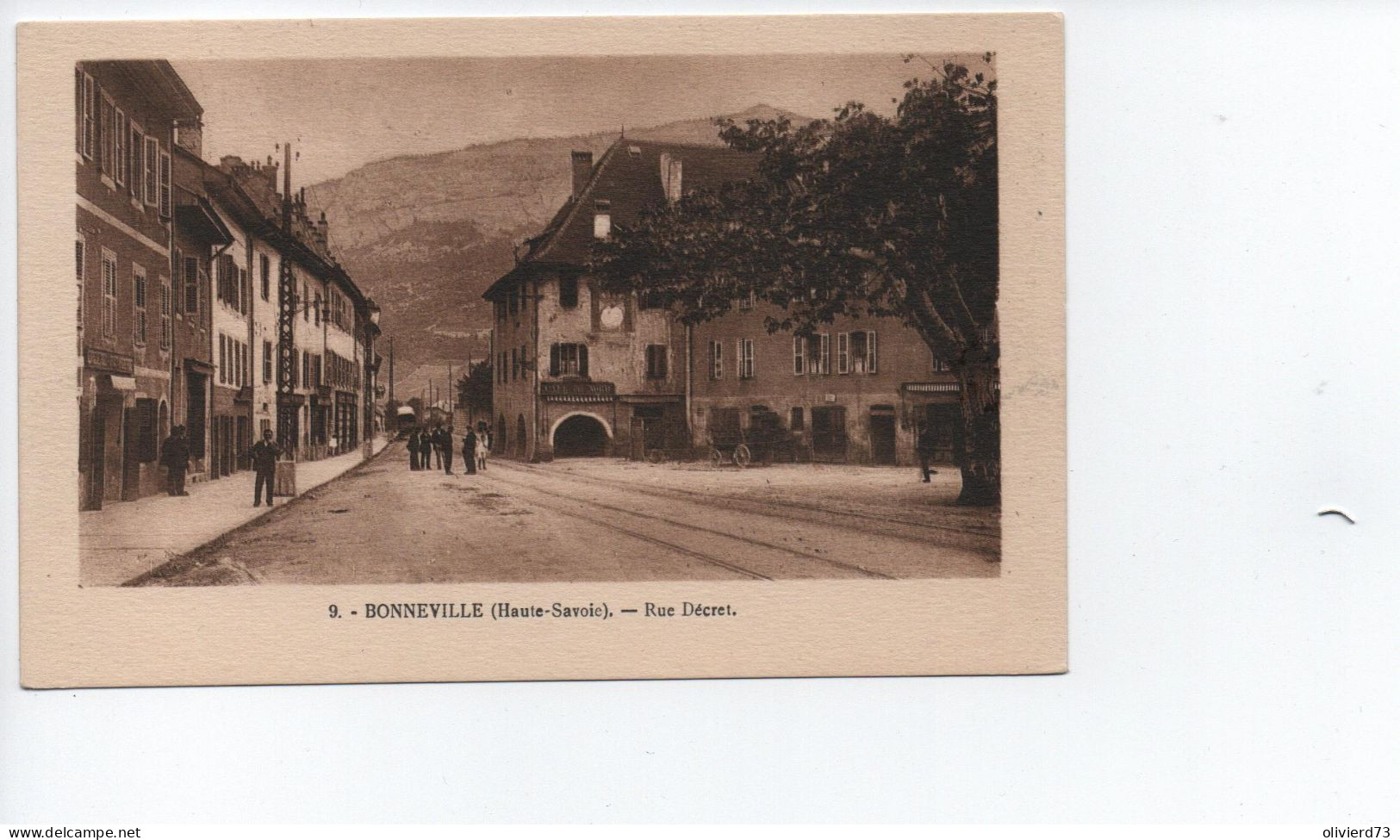 Cpa - 74 - Bonneville - Rue Décret - A VOIR - Bonneville