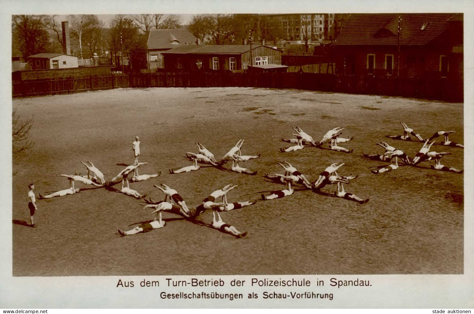 Berlin Spandau (1000) Aus Dem Turn-Betrieb Der Polizeischule Spandau I - Plötzensee