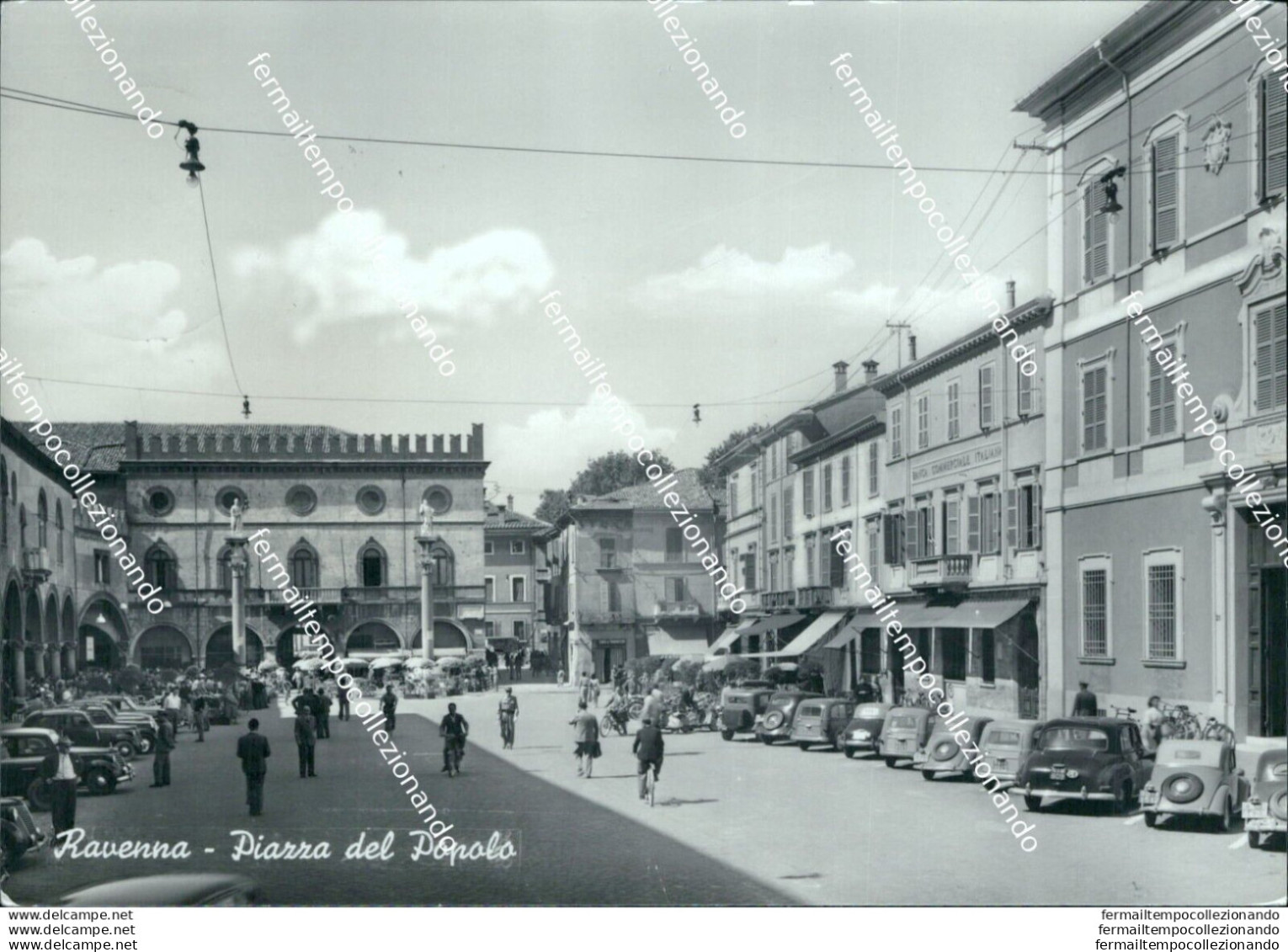 Bb538 Cartolina Ravenna Citta' Piazza Del Popolo  Emilia Romagna - Ravenna