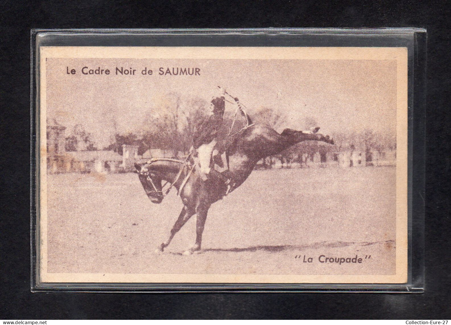 (25/04/24) 49-CPA SAUMUR - CARTE DOUBLE - LE CADRE NOIR - Saumur