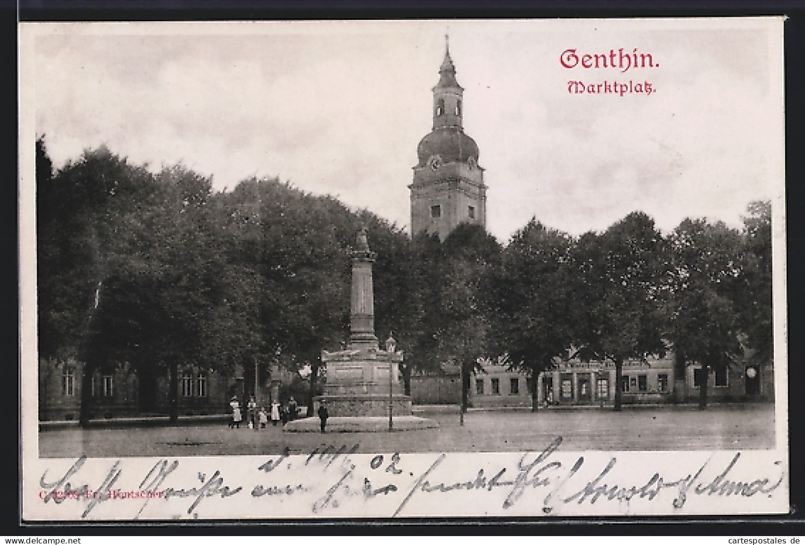 AK Genthin, Markplatz Mit Denkmal  - Genthin
