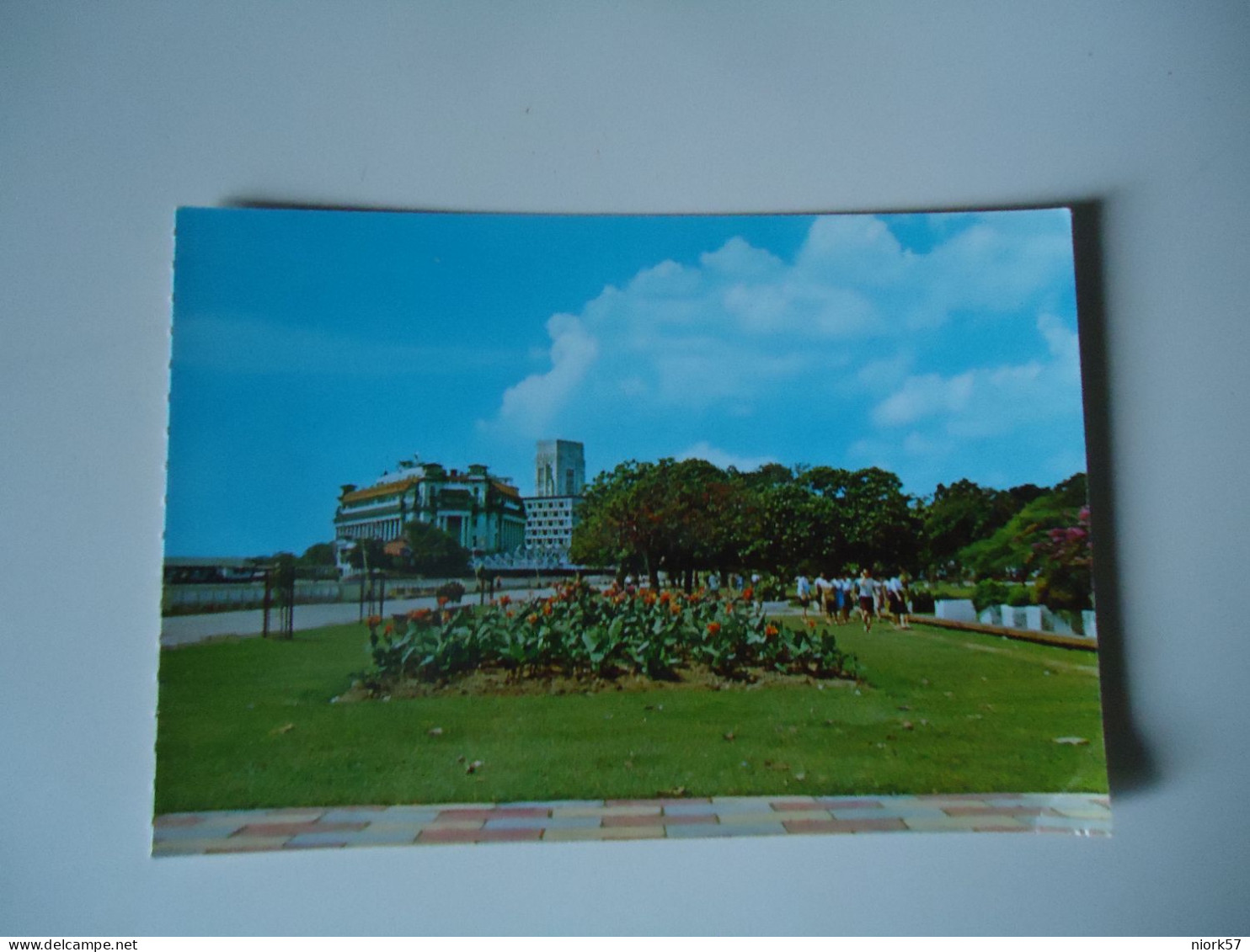 SINGAPORE POSTCARDS  QUEEN PARK    FOR MORE PURCHASES 10% DISCOUNT - Singapour