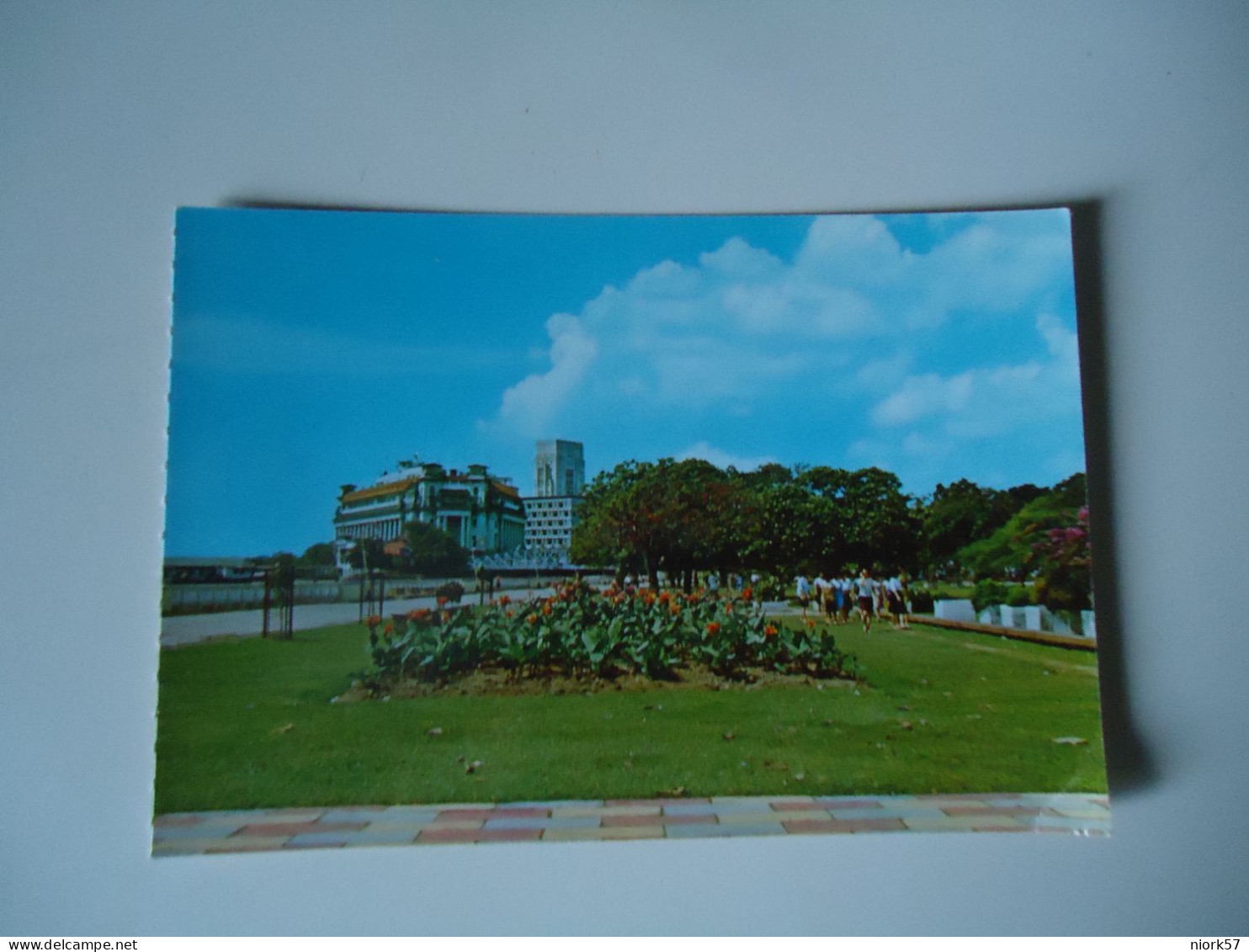 SINGAPORE POSTCARDS  QUEEN PARK    FOR MORE PURCHASES 10% DISCOUNT - Singapore
