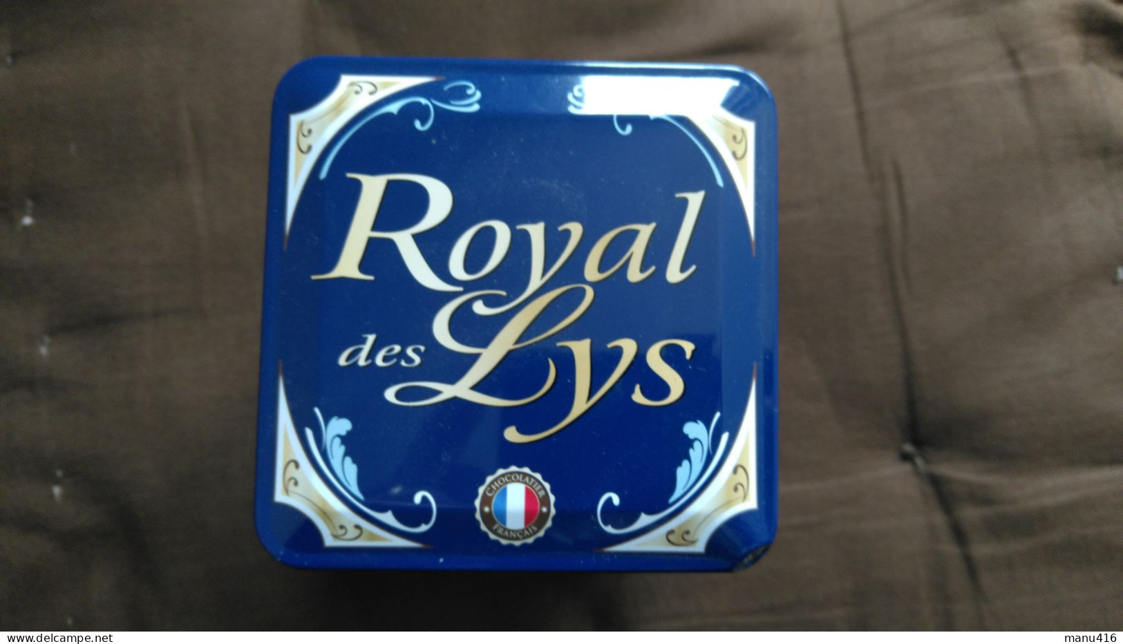 Boite En Fer De Chocolat à La Liqueur Royal Des Lys, Port Offert. - Dozen