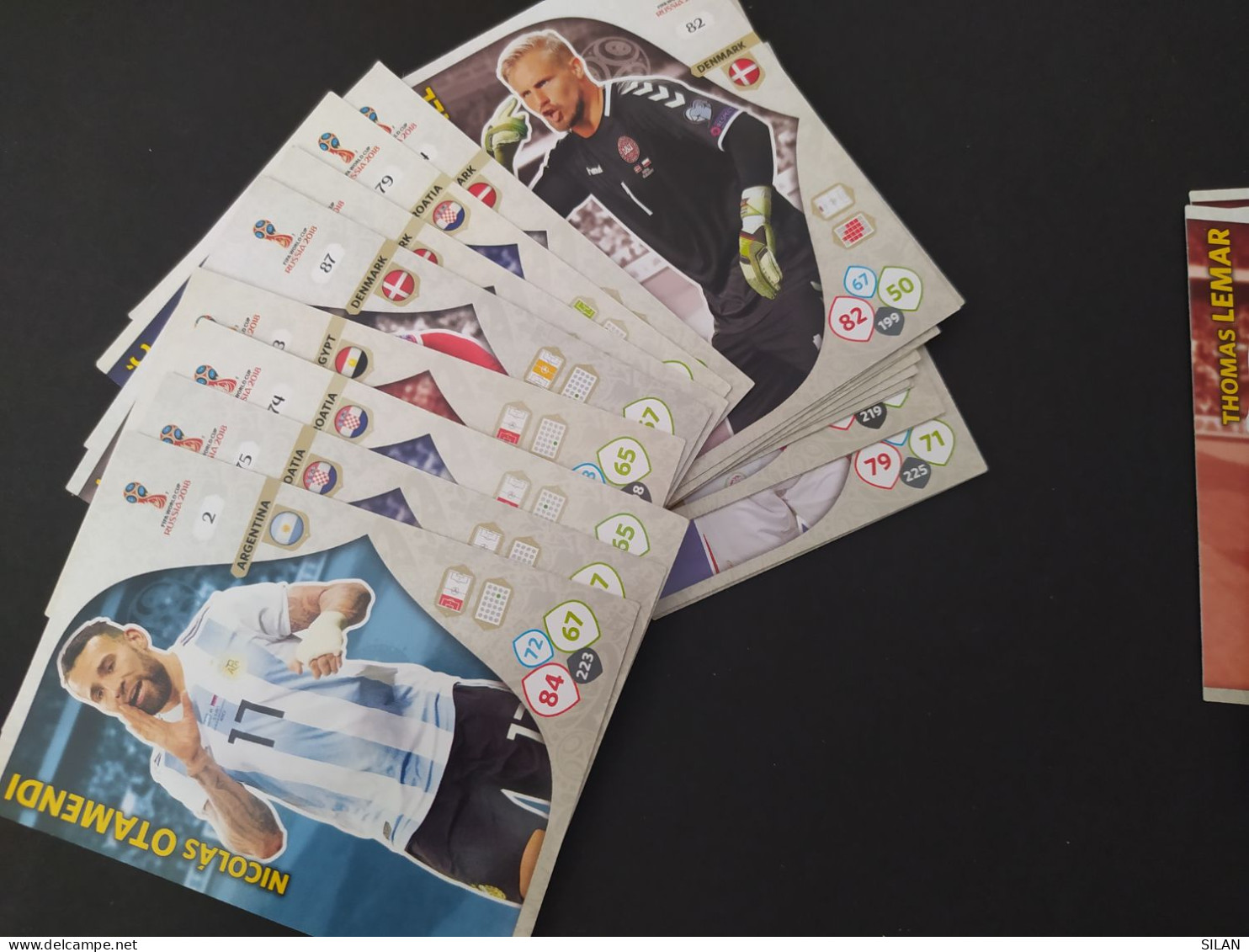 49 cromos distintos Adrenalyn XL RUSSIA 2018 / 49 cartes foot différentes Adrenalyn XL RUSSIE 2018
