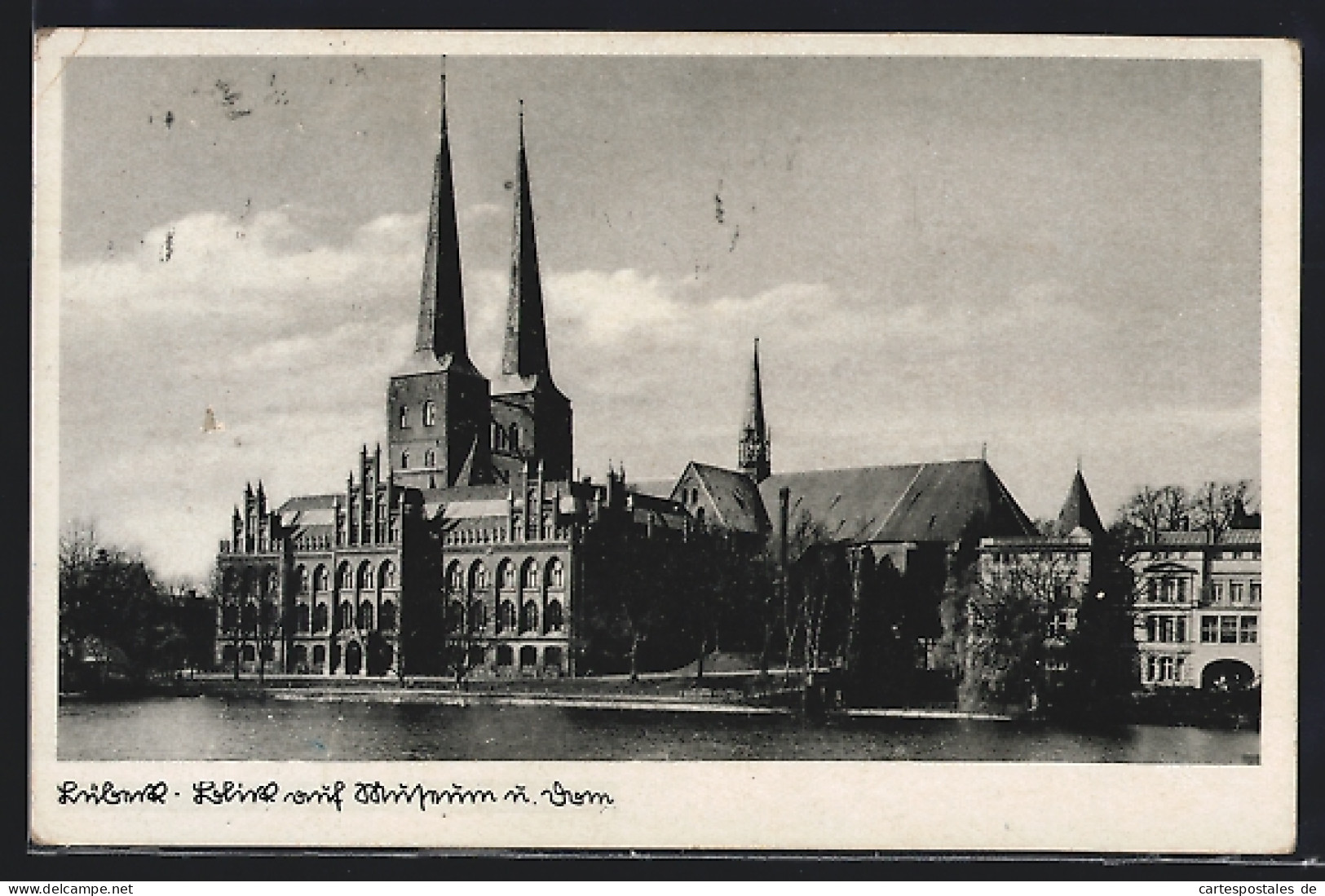 AK Lübeck, Blick Auf Museum Und Dom  - Luebeck