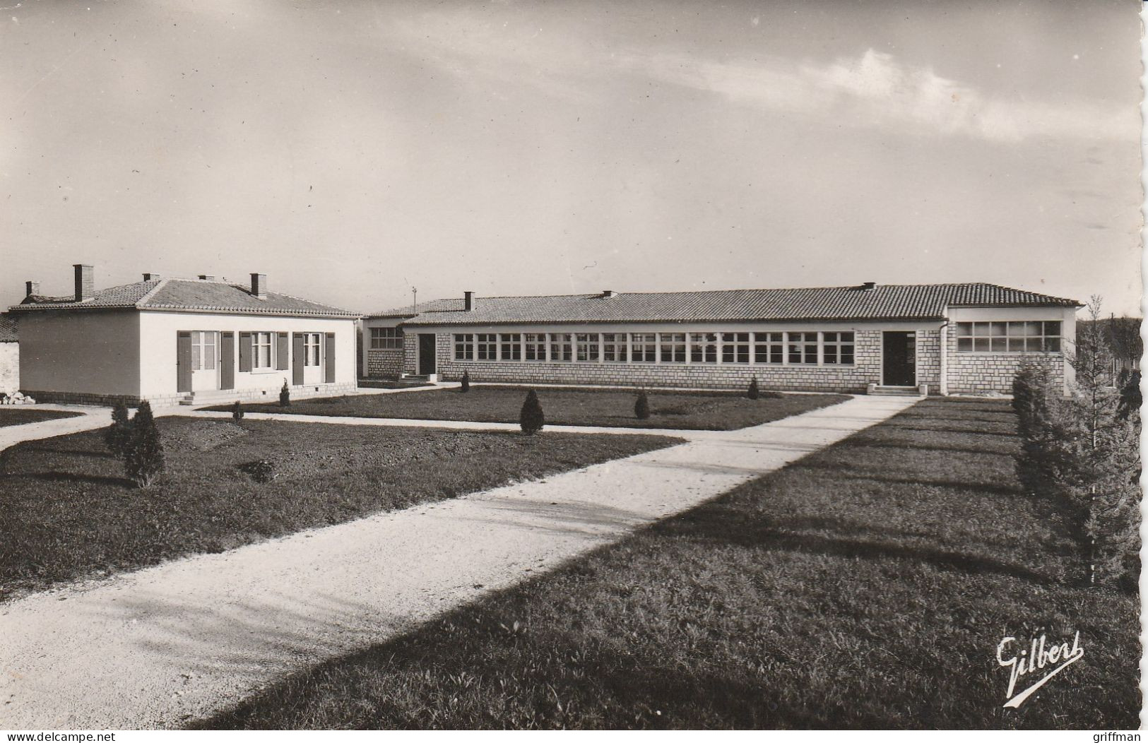 DIRAC LE NOUVEAU GROUPE SCOLAIRE 1964 CPSM 9X14 TBE - Autres & Non Classés