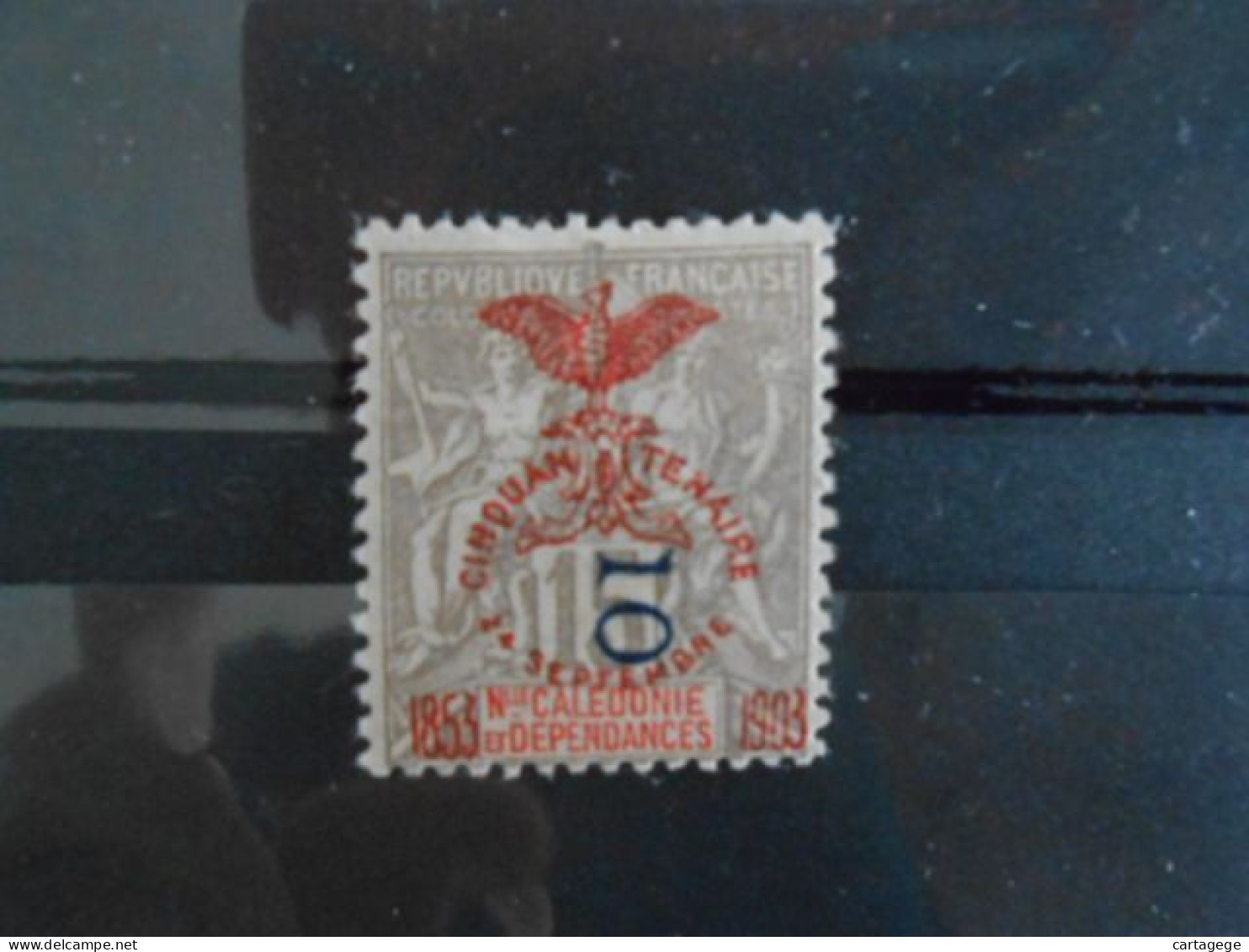 NOUVELLE-CALEDONIE YT 85 ALLEGORIE 10c S/15c. Gris* - Unused Stamps