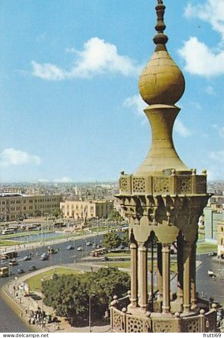 AK 214885 EGYPT - Cairo - The Main Station Square - Le Caire