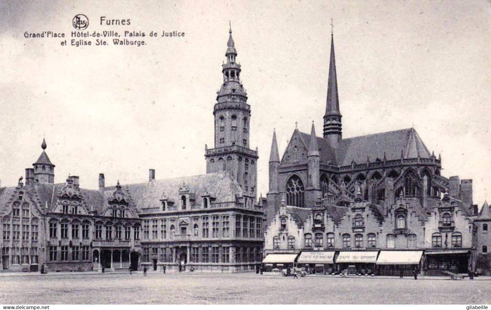 FURNES - VEURNE -   Grand Place - Hotel De Ville - Palais De Justice Et église Ste Walburge  - Veurne