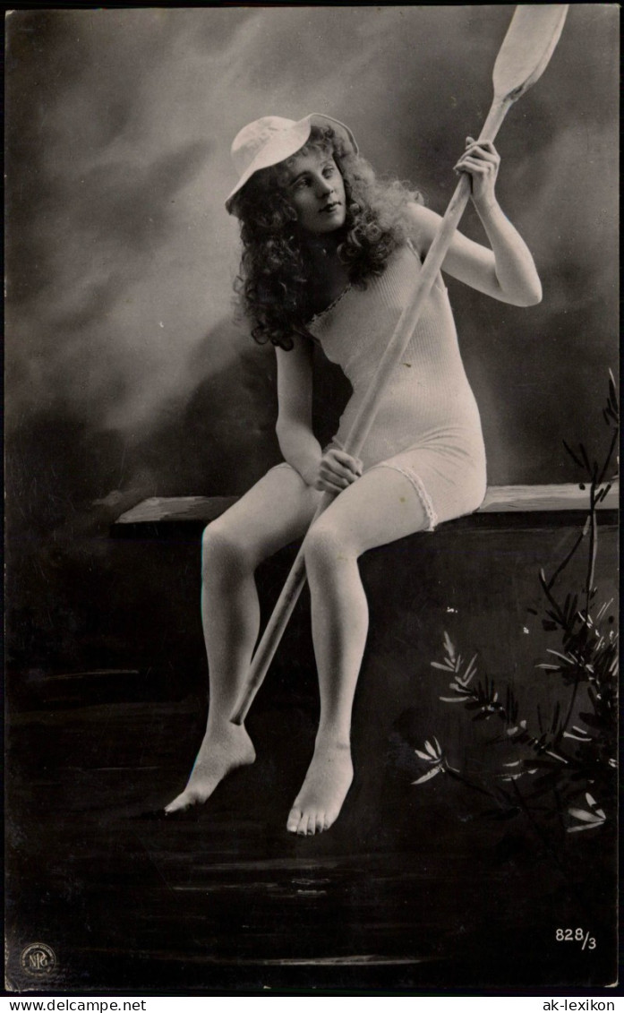 Ansichtskarte  Fotokunst Schöne Junge Frau Mit Paddel 1911 - Personaggi