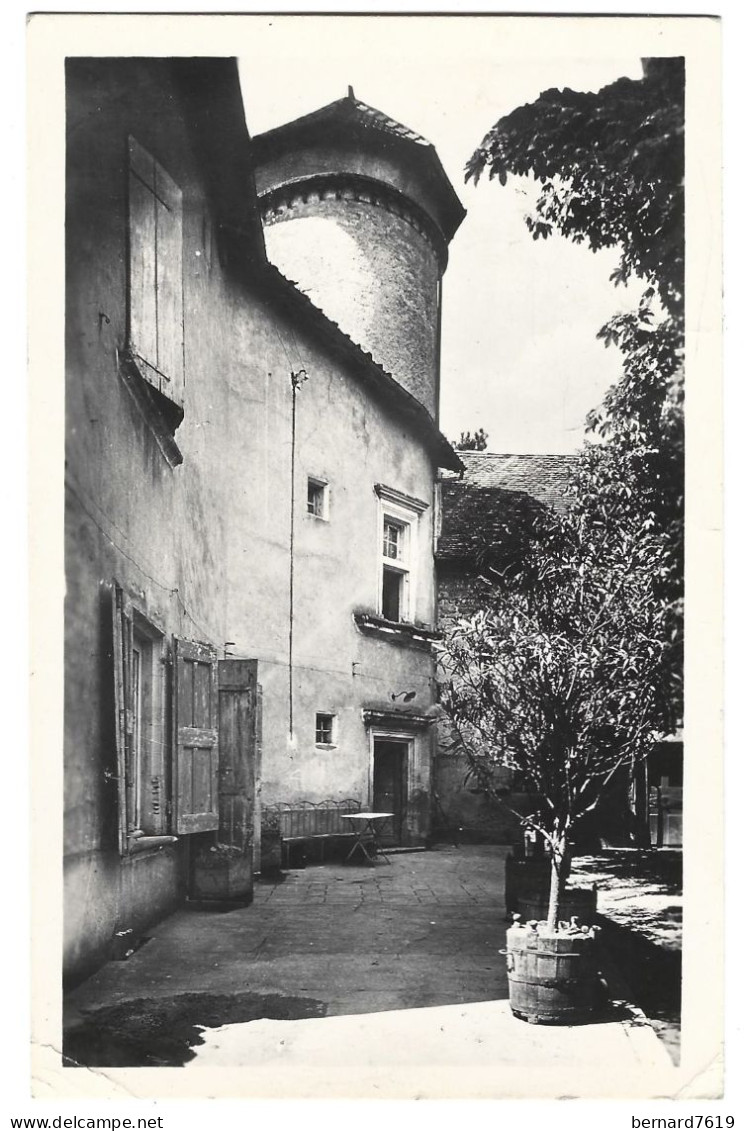 38 Heyrieux - Chateau Du Colombier - Tour Du 14 E Siecle - Autres & Non Classés