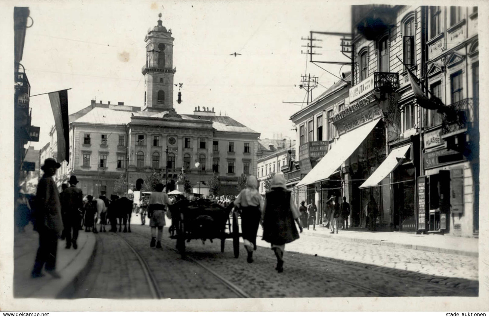 Tschernowitz Partie Am Rathaus 1917 Foto-Ak I-II (Eckbug) - Ucrania