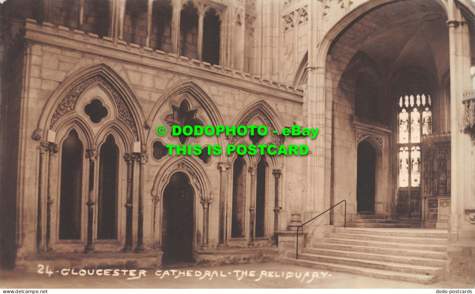 R505332 Gloucester Cathedral. The Reliquary. W. A. Call. The Cumbria Series - Monde