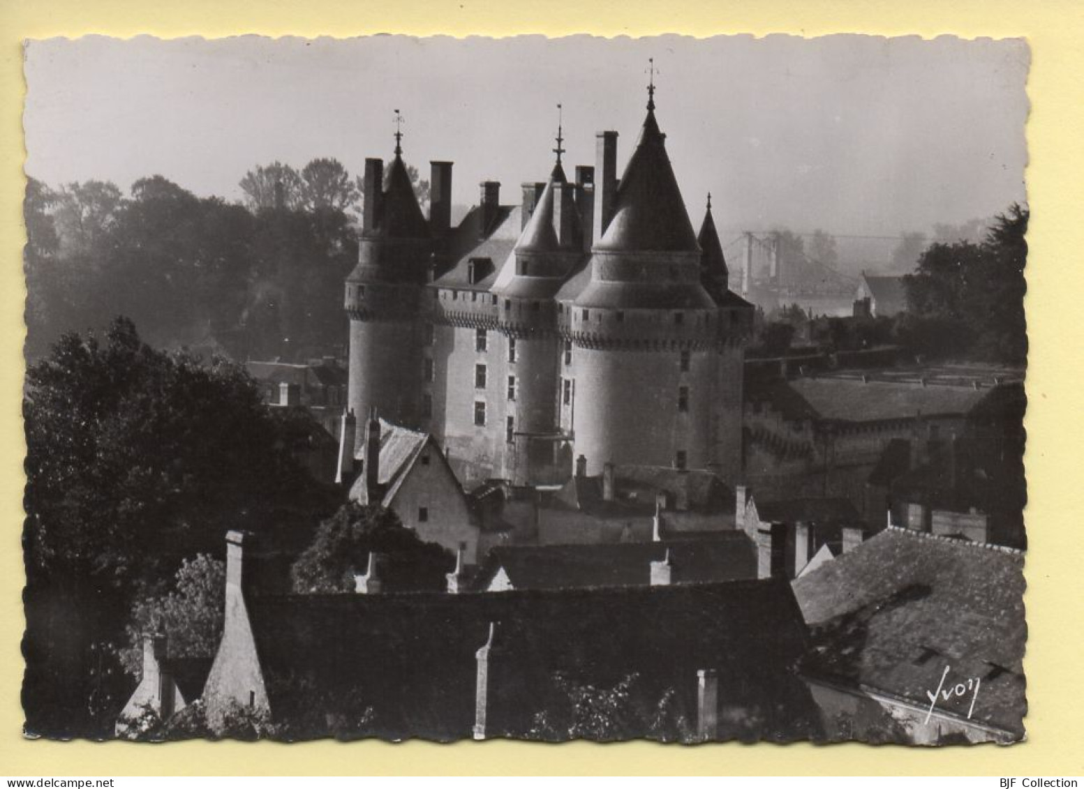 37. LANGEAIS – Façade Nord Du Château / CPSM (voir Scan Recto/verso) - Langeais