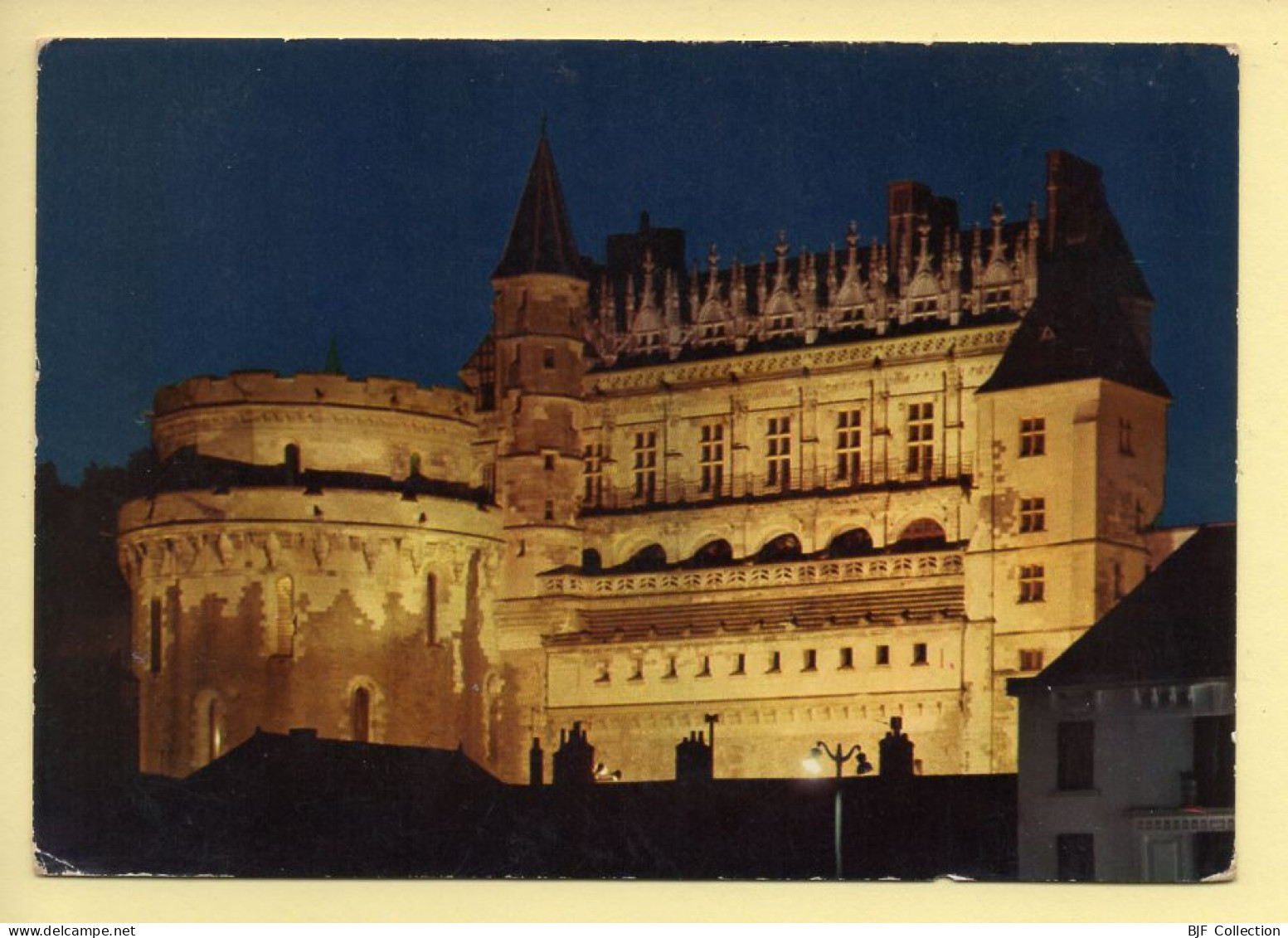 37. AMBOISE – Le Château Royal Illuminé (voir Scan Recto/verso) - Amboise