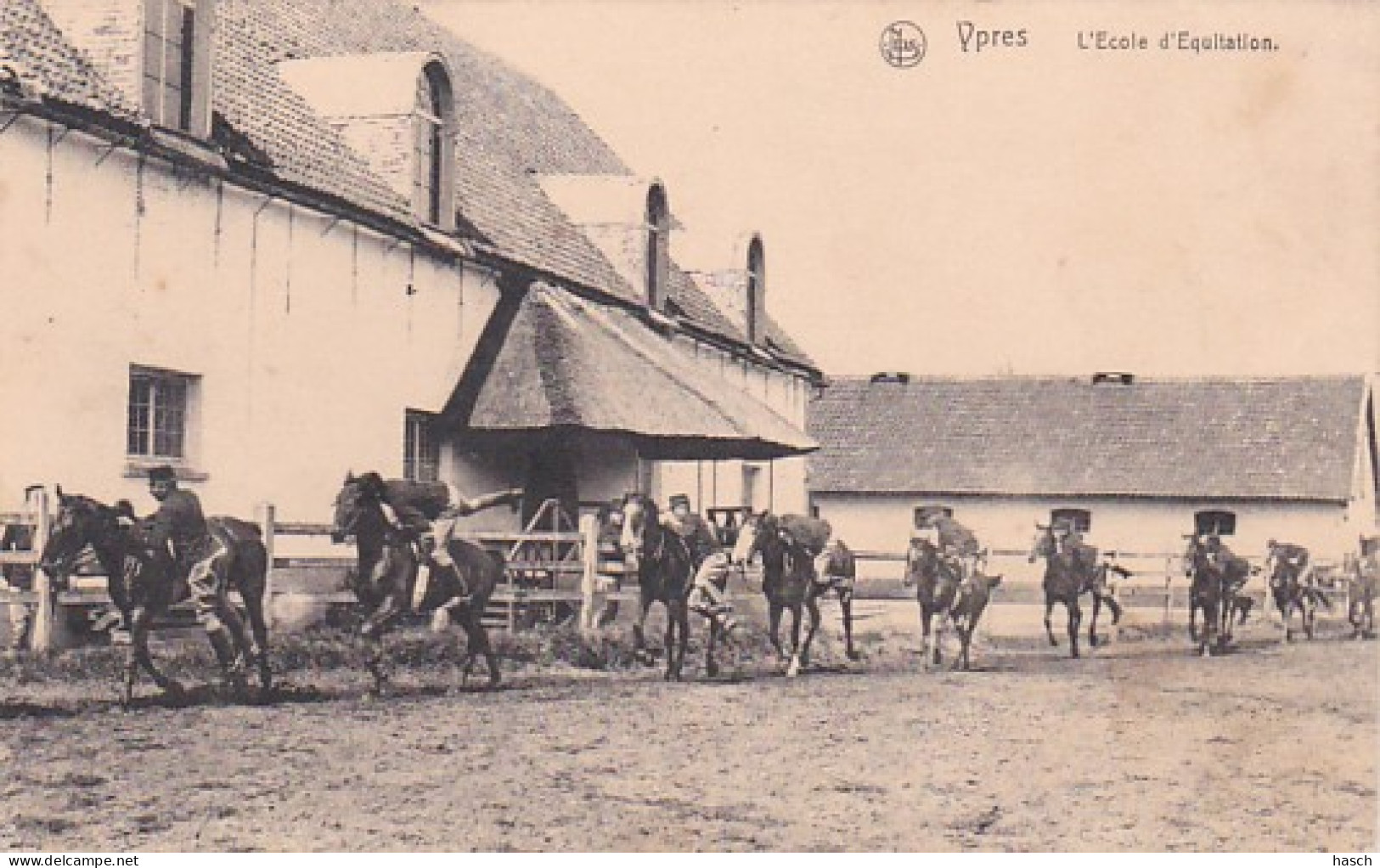 3726	3	Ypres, L'Ecole D'Equitation (briefstempel 8 KOMP.Res INF. Regt.241 In Violet) - Ieper