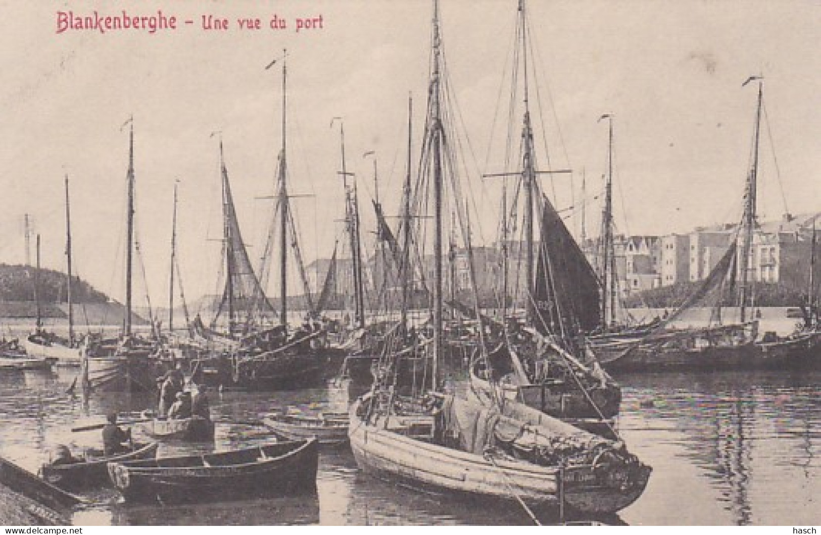 3726	46	Blankenberghe, Une Vue Du Port  - Blankenberge