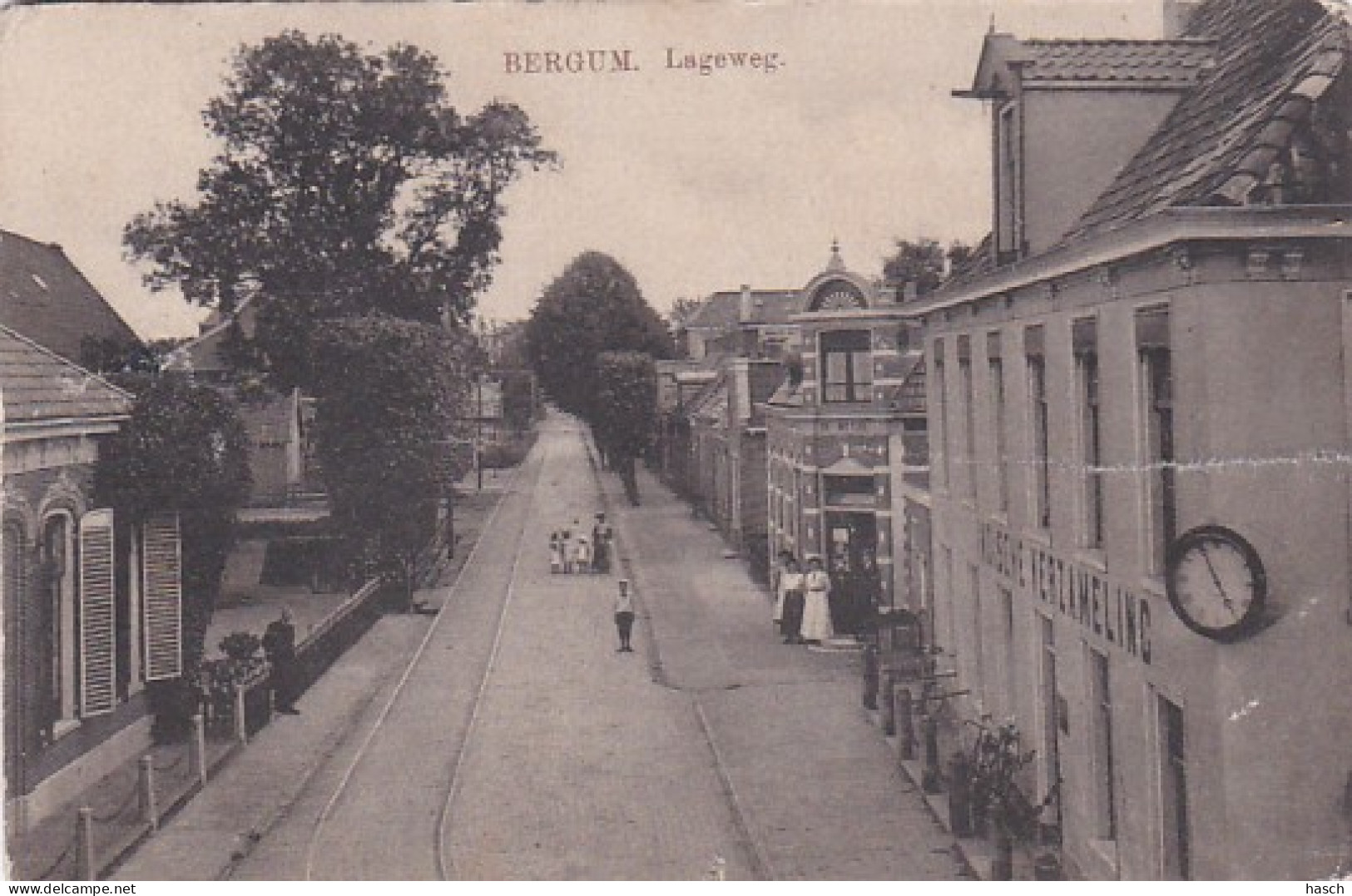 481515Bergum, Lageweg. (poststempel 1911)(diverse Vouwen, Zie Ook Achterkant Plakkers) - Autres & Non Classés