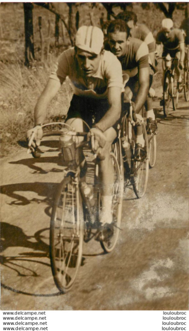 CYCLISME 08/1956 RIVIERE VERS LA VICTOIRE  DU TOUR D'EUROPE PHOTO DE PRESSE 18X13CM - Radsport