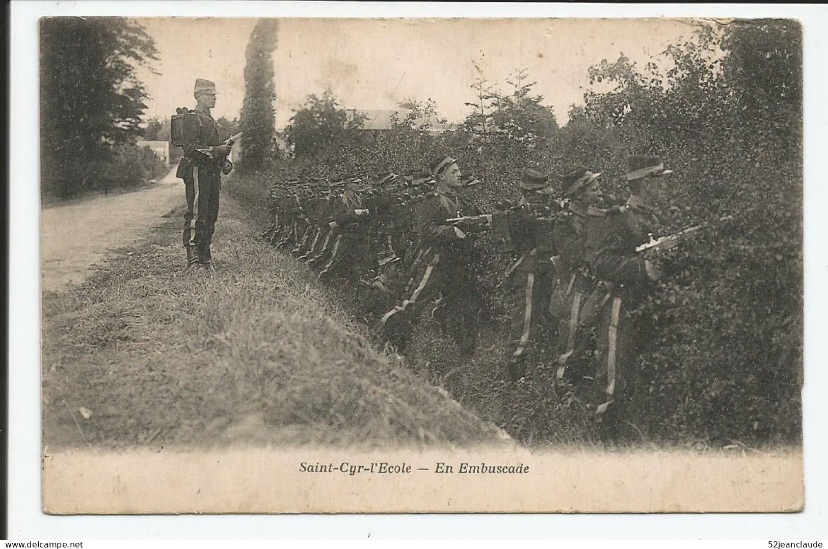 Soldats En Embuscade  1905    N° - St. Cyr L'Ecole