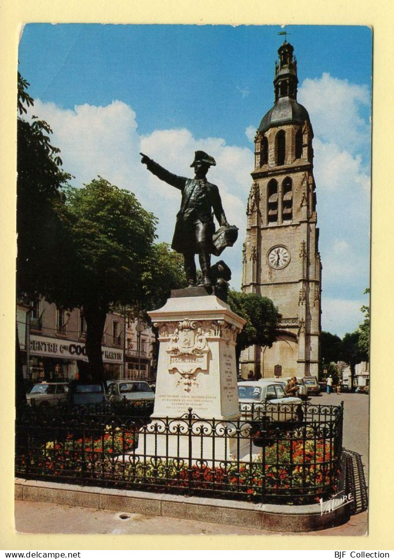 41. VENDOME – Place Saint-Martin / La Statue De Rochambeau (animée) (voir Scan Recto/verso) - Vendome