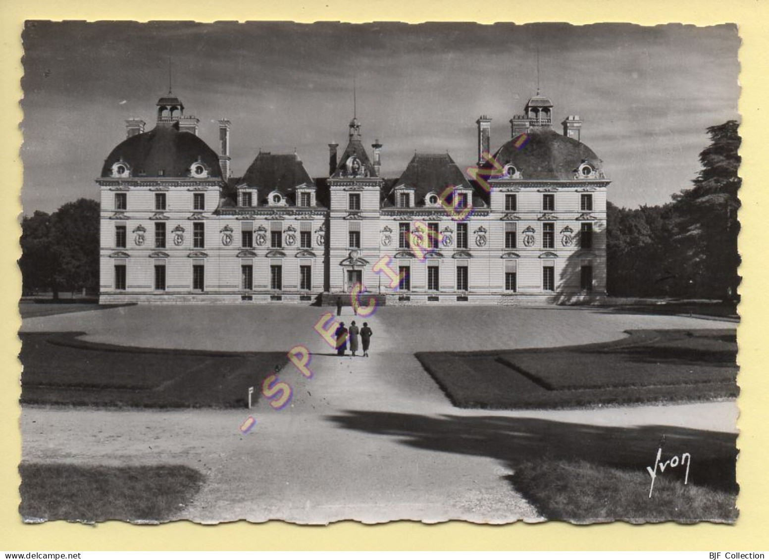 41. CHEVERNY - Le Château (animée) (voir Scan Recto/verso) - Cheverny