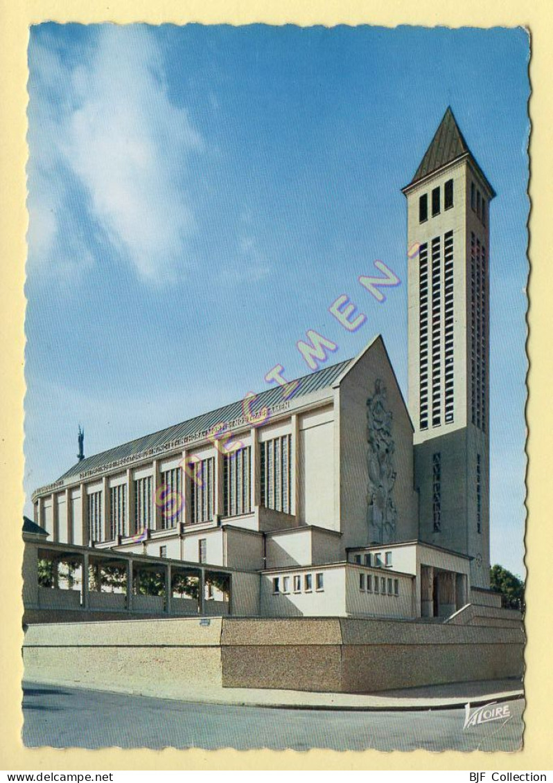 41. BLOIS – La Basilique Notre-Dame De La Trinité (1939) Le Campanile (haut De 60 Mètres) (voir Scan Recto/verso) - Blois