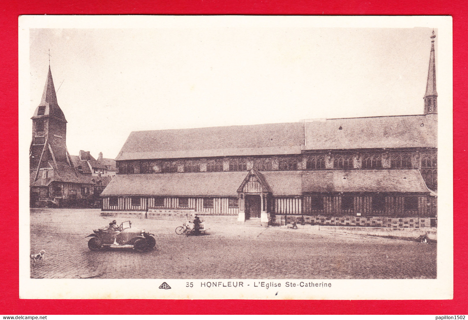 F-14-Honfleur-12P60 L'église Sainte Catherine, Voir La Très Vieille Voiture Et Le Marchand Ambulant Avec Vélo, Cpa BE - Honfleur