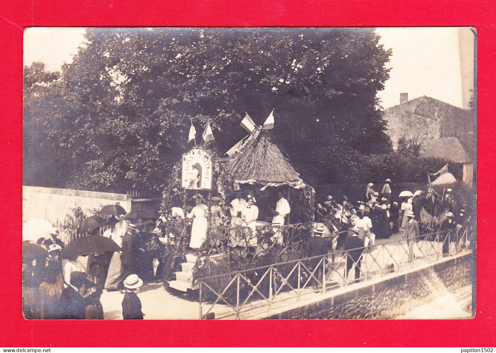 F-79-Coulon-12Ph103  Carte Photo, Fête De 1913, Un Char Passant Sur Le Pont, Animation, Cpa BE - Altri & Non Classificati