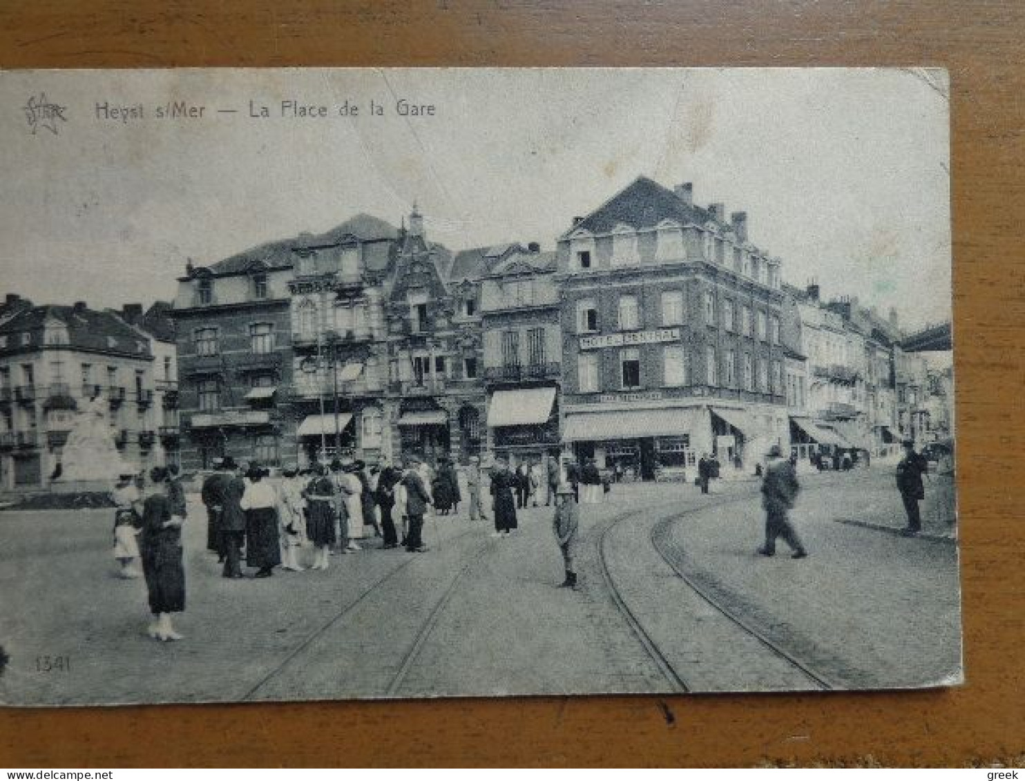 Heist: La Place De La Gare --> Beschreven - Heist