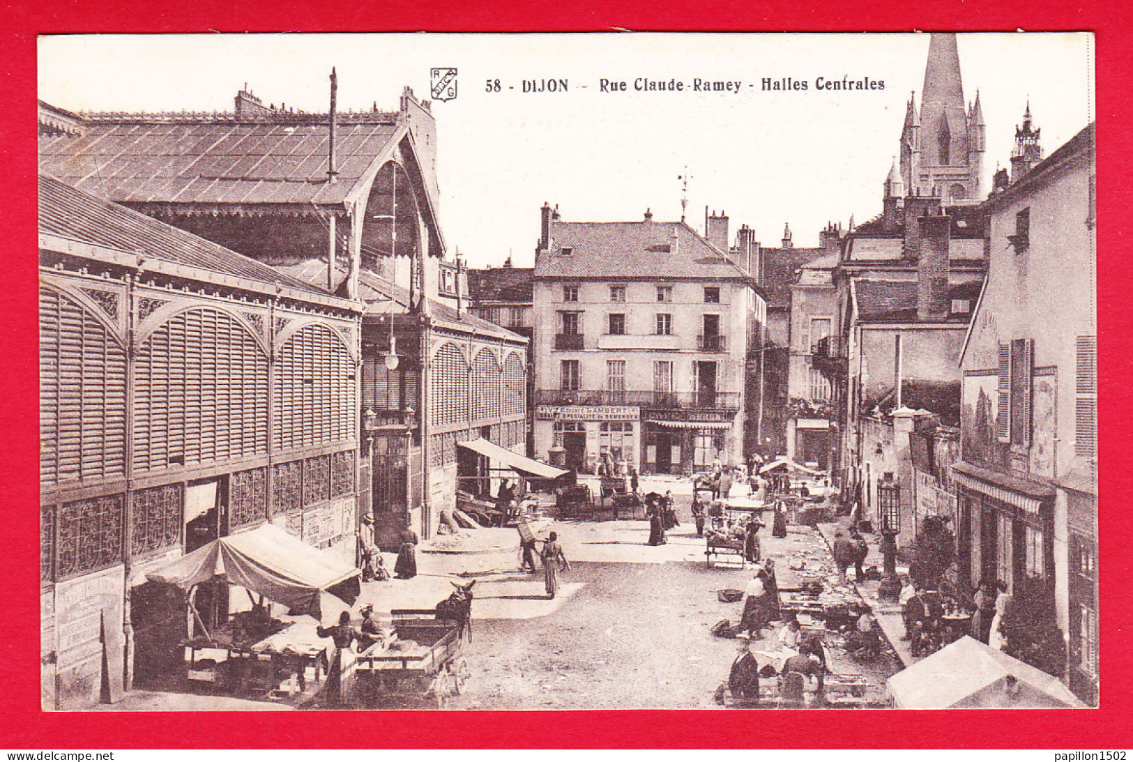 F-21-Dijon-43P82  La Rue Claude Ramey, Les Halles Centrales, Animation, Cpa BE - Dijon