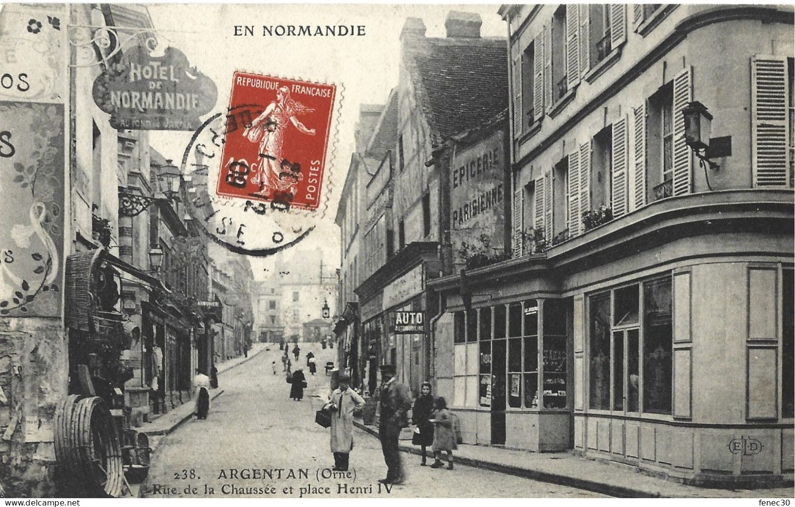 61 Argentan Orne Rue De La Chaussée Et Place Henri IV - Argentan