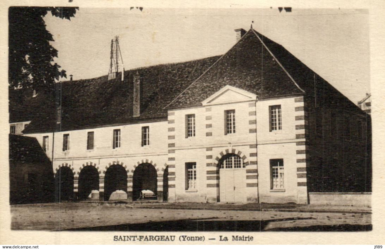 89 - Yonne - Saint-Fargeau - La Mairie - 7068 - Saint Fargeau