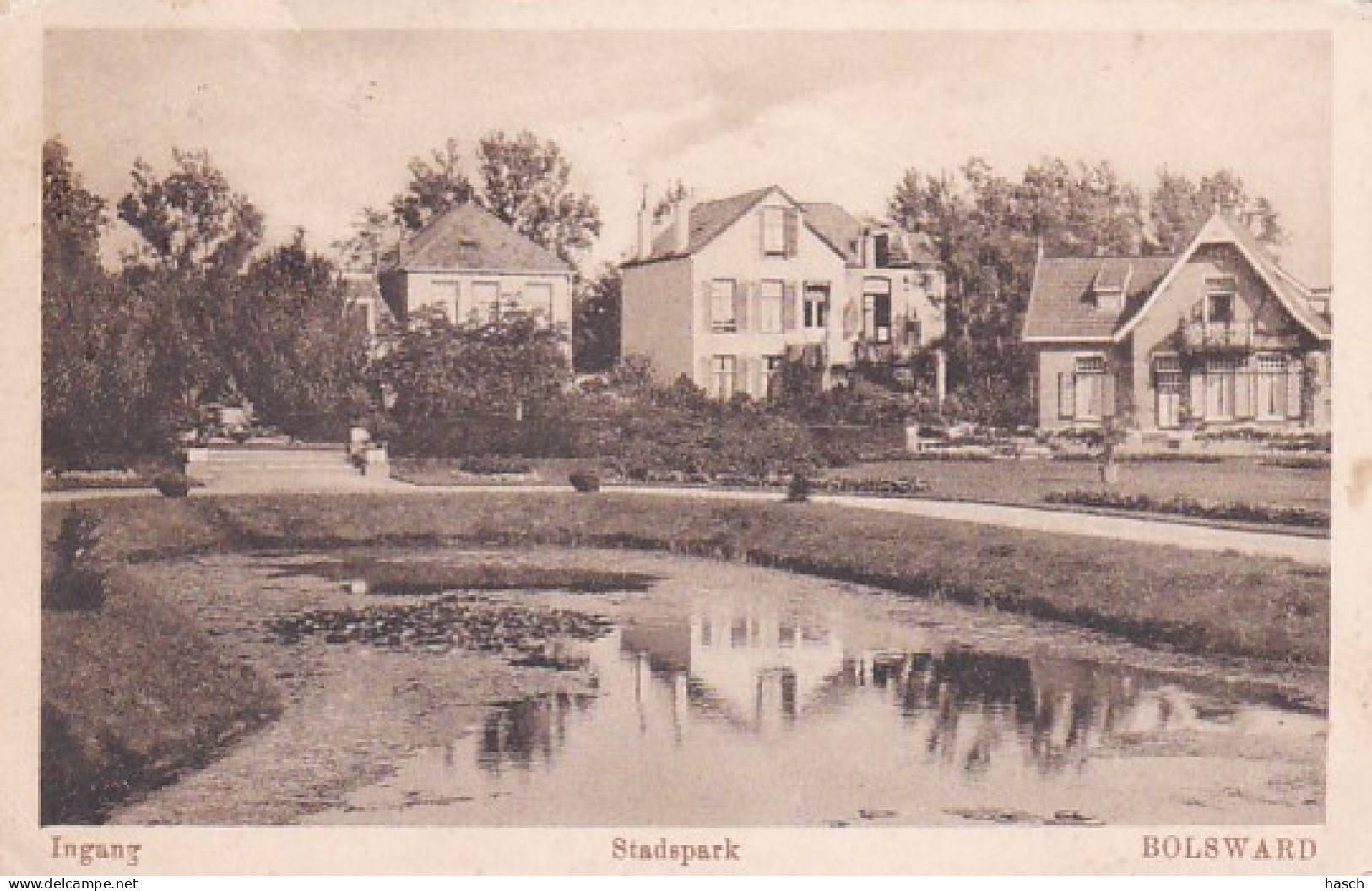 4822128Bolsward, Ingang Stadspark. 1935. (kleine Vouwen In De Hoeken, Zie Achterkant) - Bolsward