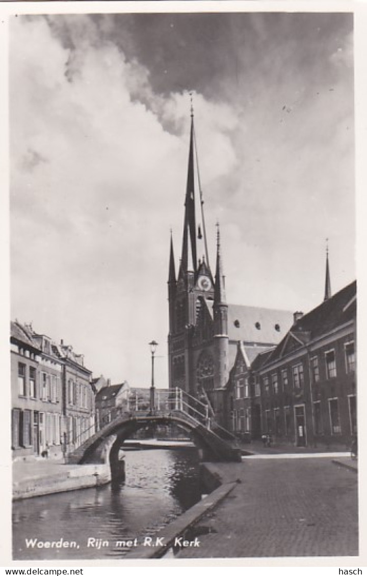 4822251Woerden, Rijn Met R. K. Kerk. 1957.(FOTO KAART) - Woerden