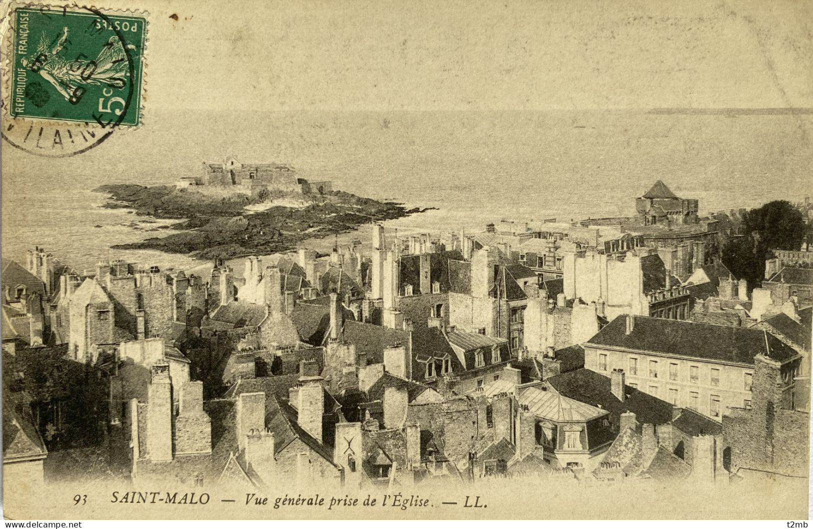 CPA SAINT MALO (Ille Et Vilaine) - Vue Générale Prise De L'église (n°93) - Saint Malo