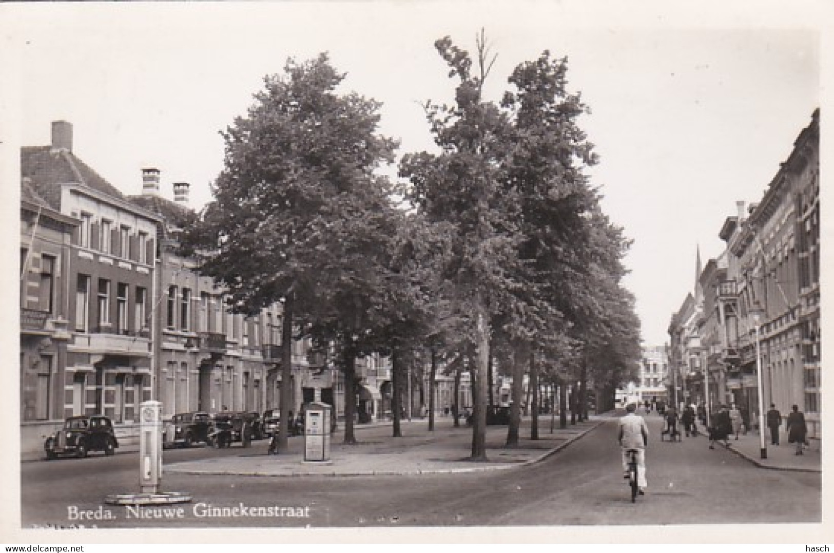 4822342Breda, Nieuwe Ginnekenstraat. (FOTO KAART)(kleine Vouwen In De Hoeken) - Breda