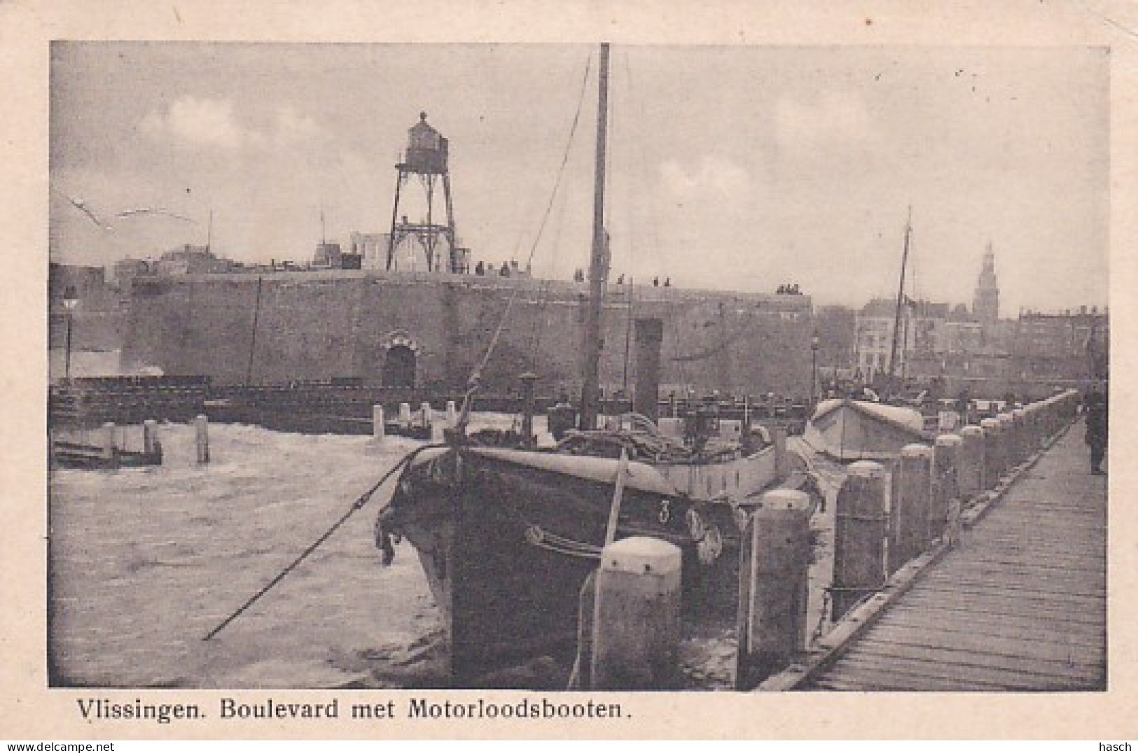 4822441Vlissingen, Boulevard Met Motorloodsbooten. 1928.(kleine Vouwen In De Hoeken) - Vlissingen