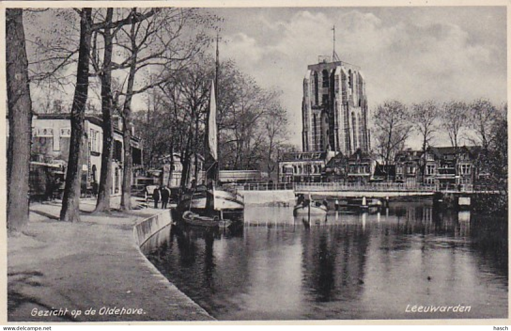 4822500Leeuwarden, Gezicht Op De Oldehove. 1932(kleine Vouwen In De Hoeken) - Leeuwarden