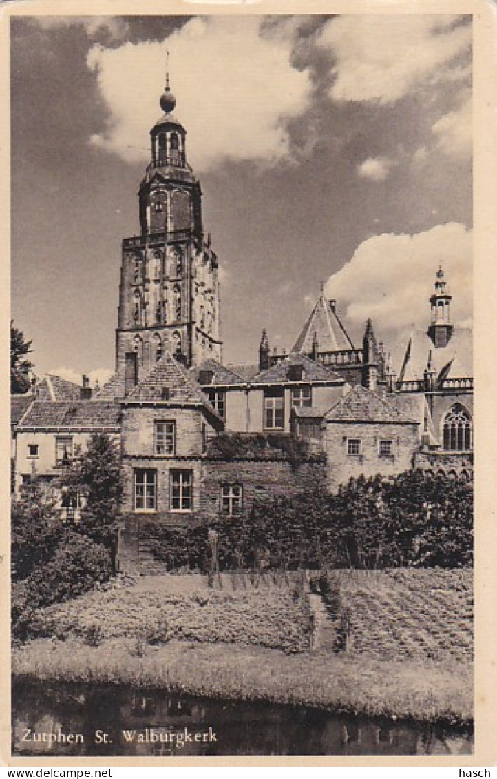 4822521Zutphen, St. Walburgkerk. 1954.(kleine Vouwen In Hoeken En Randen) - Zutphen