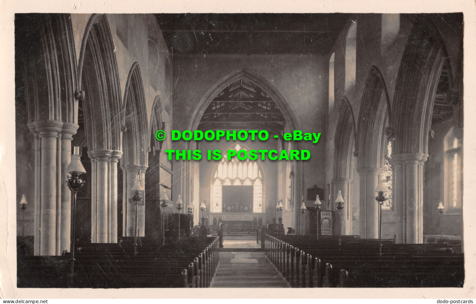 R505696 Unknown Church Interior. Postcard - Monde