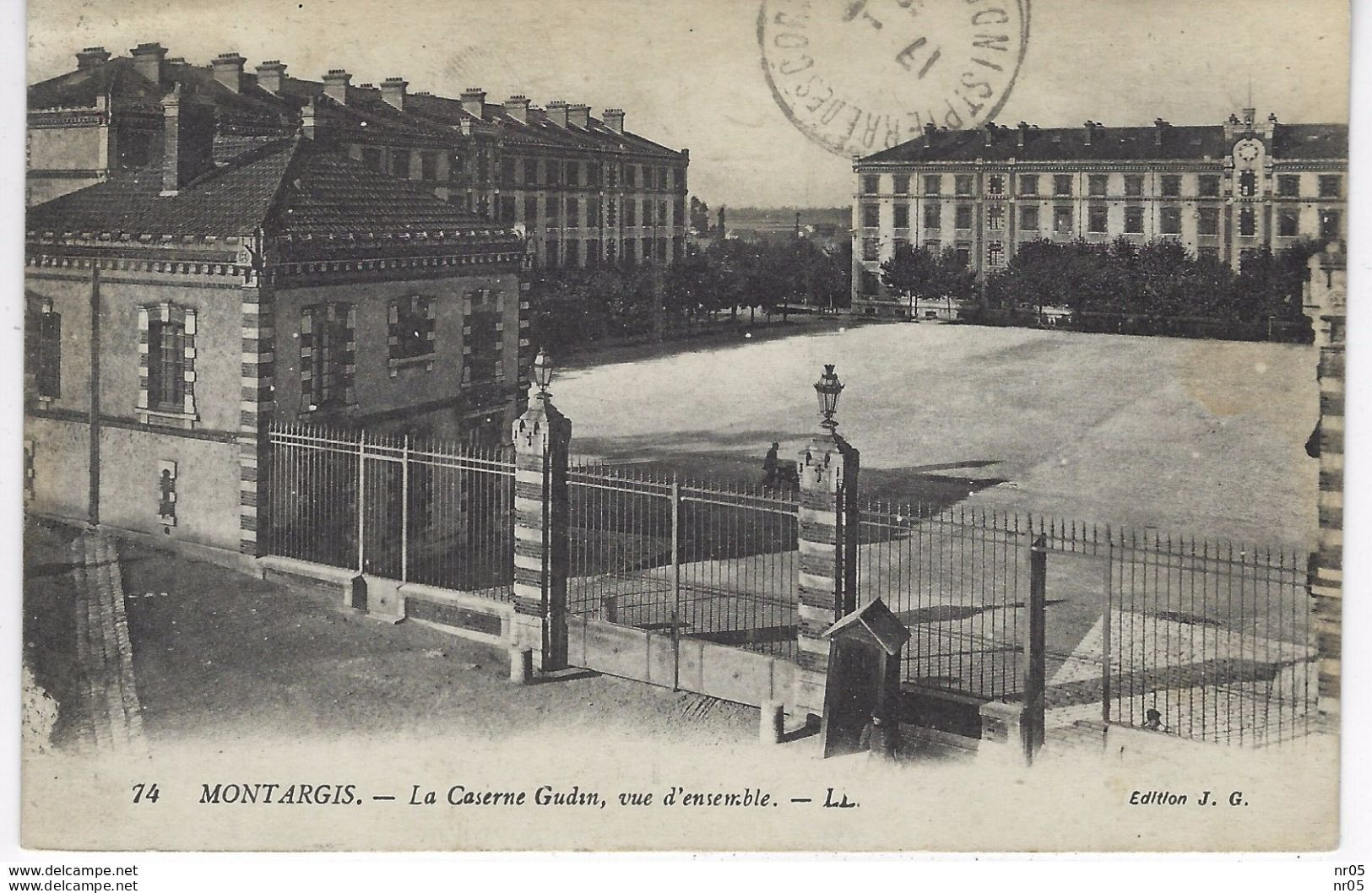 45 - MONTARGIS  ( Loiret )    - La Caserne Gudin, Vue D'Ensemble - Montargis