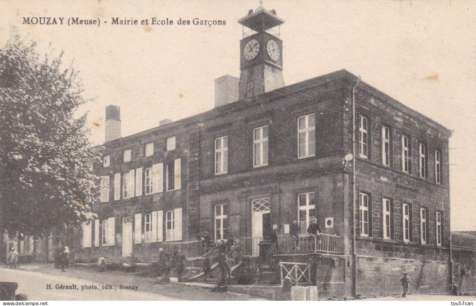 MOUZAY  -  VERDUN  -  MEUSE  -  (55)  -   CPA  ANIMEE  -  LA  MAIRIE  ET  ECOLE  DES  GARCONS. - Verdun