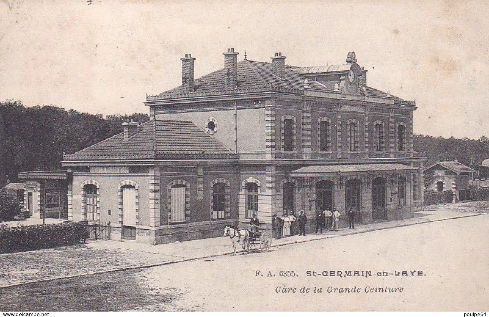 La Gare : Vue Extérieure - St. Germain En Laye